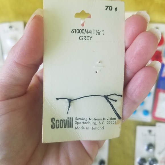 Vintage New Old Stock Buttons Lot 36 Vtg La Mode & More - Picture 14 of 14